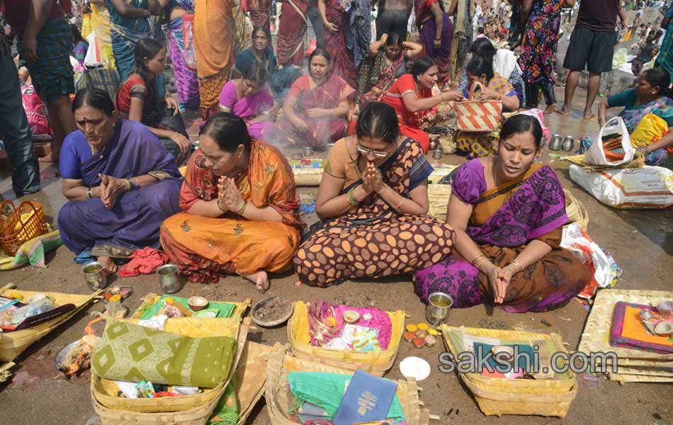 telangana godavari pushkaralu - Sakshi31