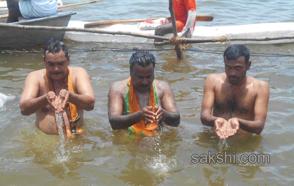 telangana godavari pushkaralu - Sakshi32