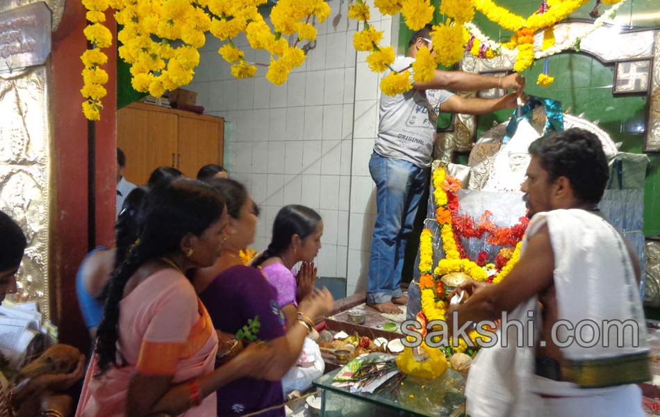 guru pournami celebrations in temples20