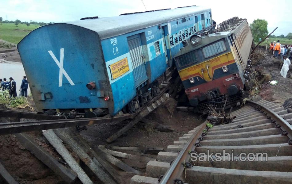 train accidents in Madhya Pradesh - Sakshi2