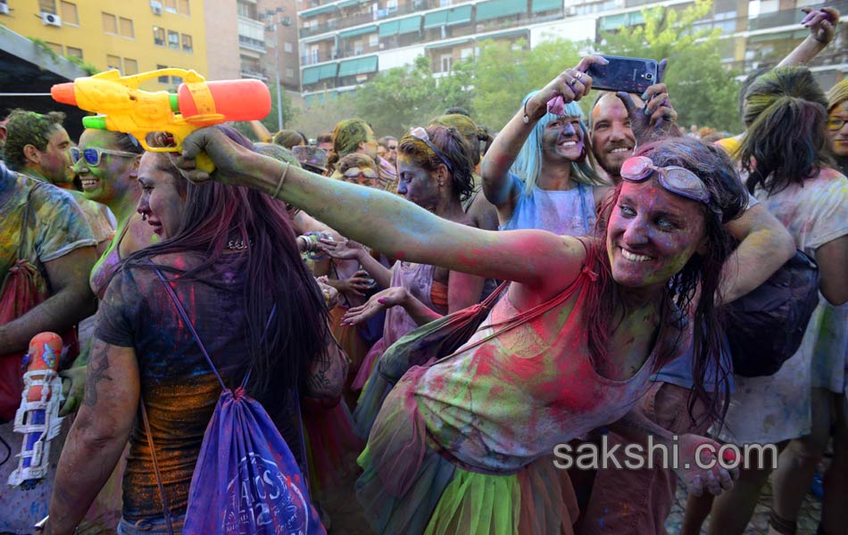 Spain Holi Festival18