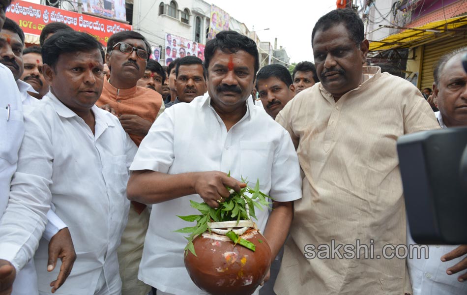 bonalu in hyderabad - Sakshi6