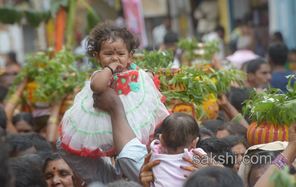 bonalu in hyderabad - Sakshi17