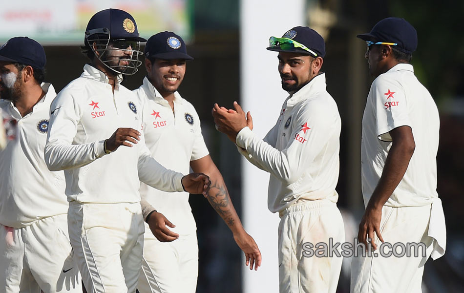 india and sri lanka second day test match - Sakshi4