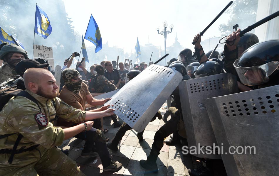 UKRAINE parliament7