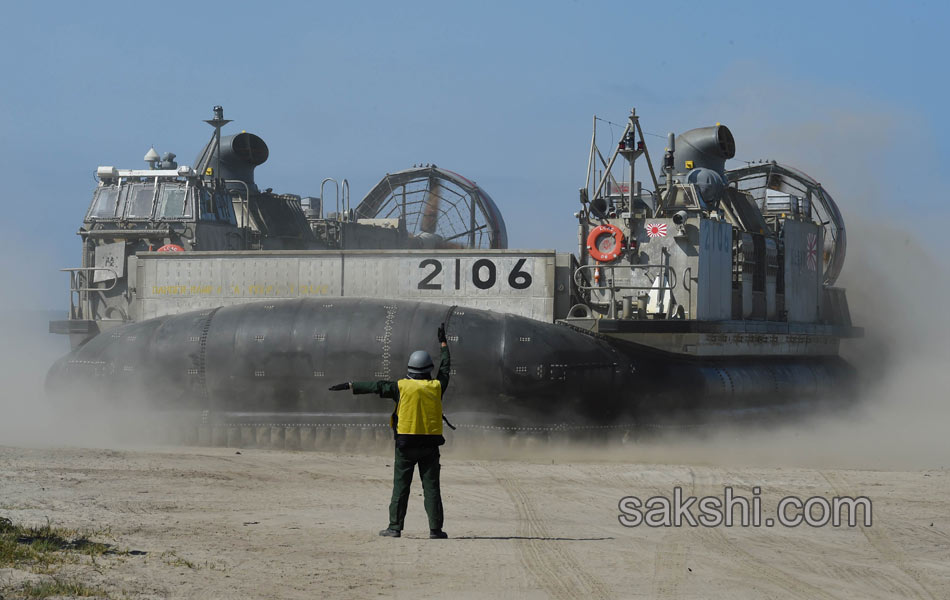 Landing Craft Air Cushion in California4