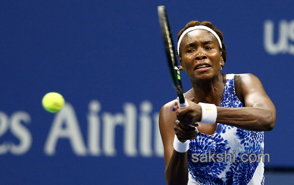 US Open 2015 Serena Williams edges Venus Williams18