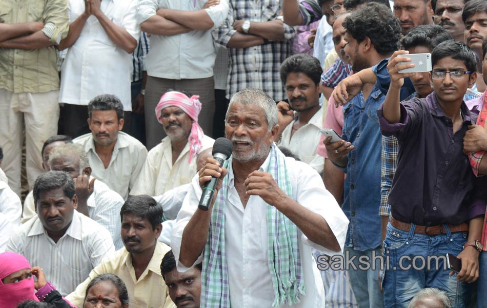 YS jagan mohan reddy tourn in Bandar district - Sakshi5