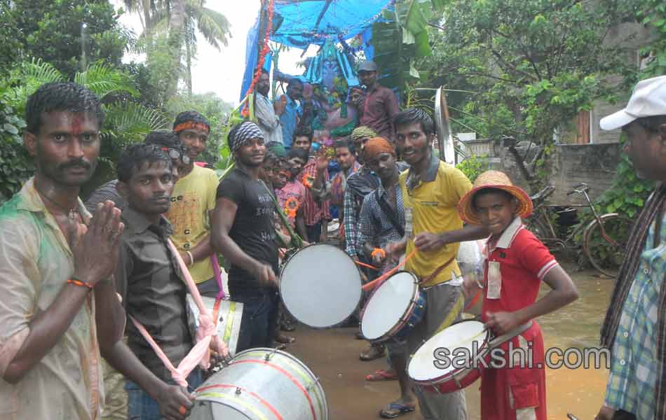 ganesh chaturthi celebrations in West Godavari district on second day4