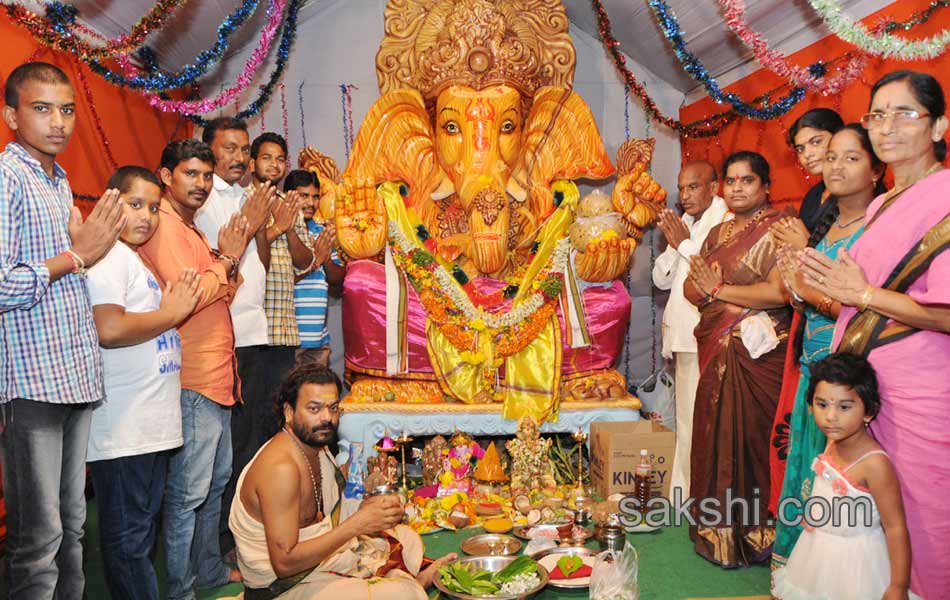 ganesh chaturthi celebrations in nalgonda district on second day - Sakshi7