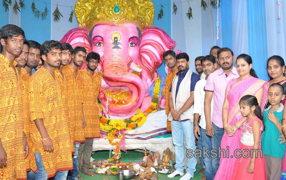 ganesh chaturthi celebrations in nalgonda district onThird day - Sakshi2