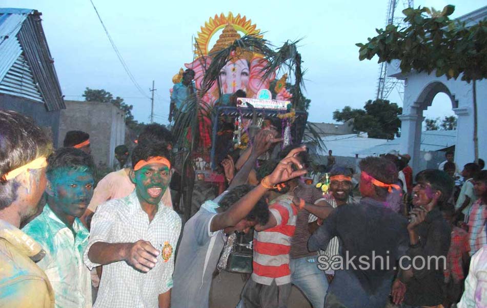 ganesh chaturthi celebrations in Mahbubnagar district on fourthday - Sakshi14