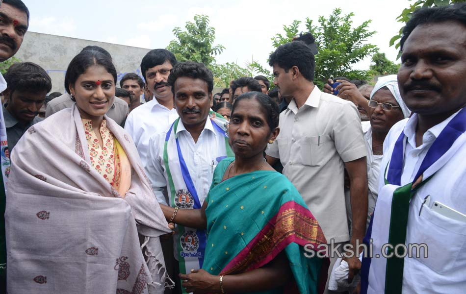 YS Sharmila final day paramarsha yatra - Sakshi10