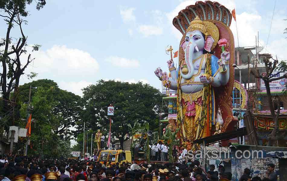 maha ganapathi at lumbini park11