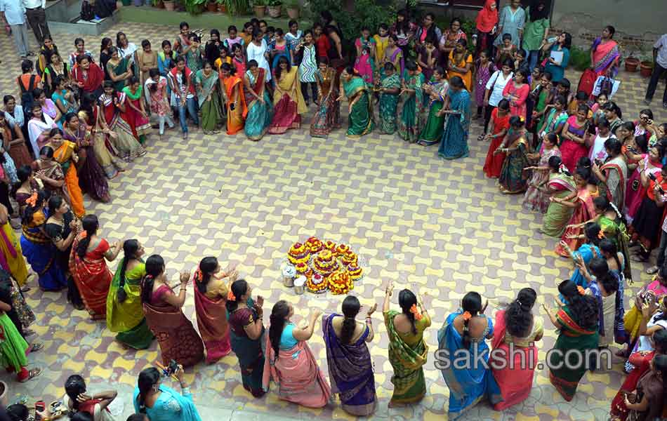 Bathukamma celebrations in hyderabad - Sakshi1