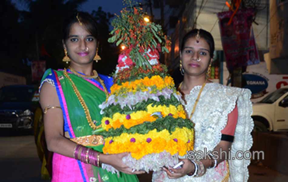 Bathukamma celebrations in hyderabad10