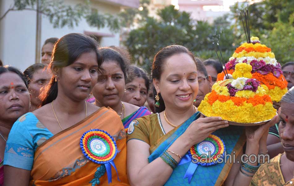 Bathukamma celebrations in hyderabad16