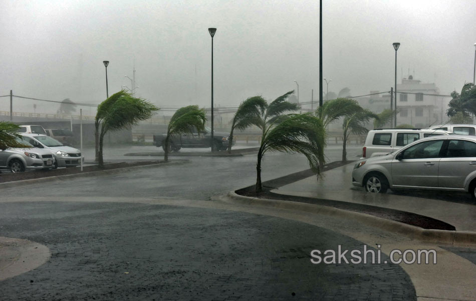 Monster Hurricane Patricia roared toward Mexico14