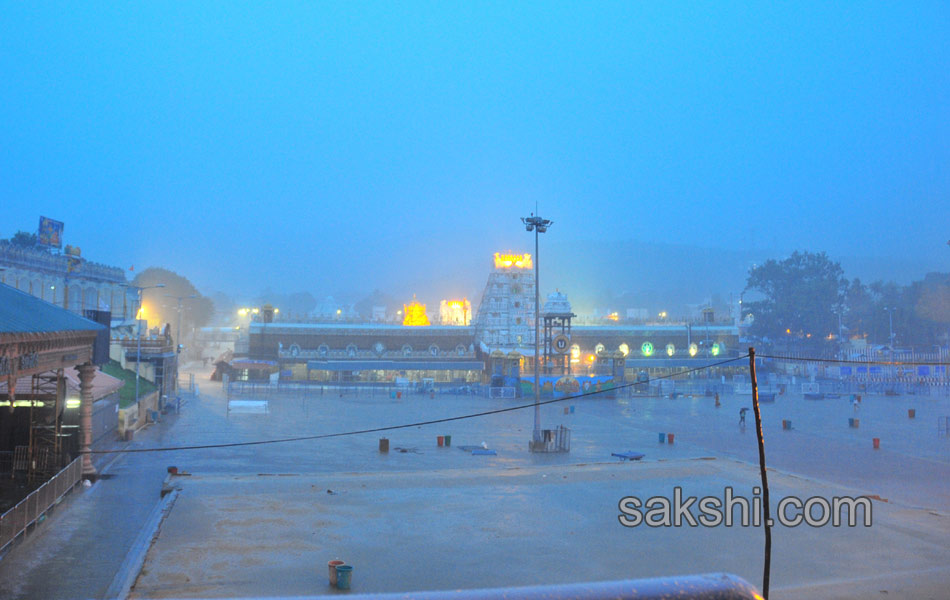 tirumala havy rain2