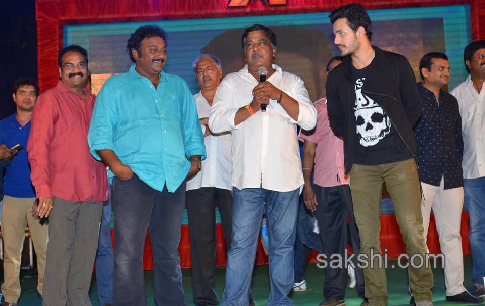 Akhil celebrates platinum disc8