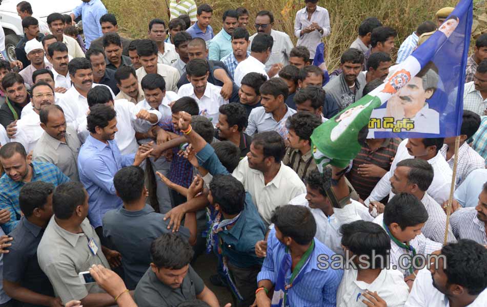 good response to ys jagan mohan reddy election campaign in warangal - Sakshi22