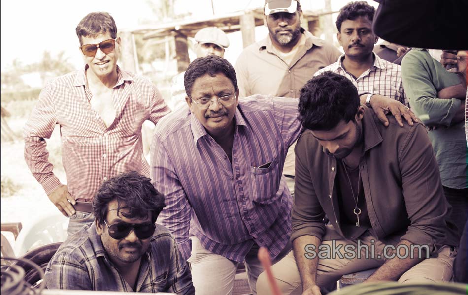 LOAFER WORKING STILLS - Sakshi7