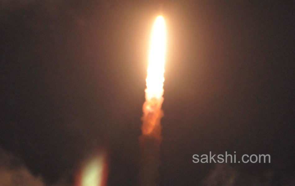 Isro launches new pslv c 29 rocket srihari kota4