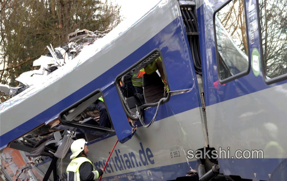 Germany Train Crash8