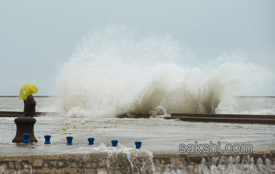 Waves crash near the Port22