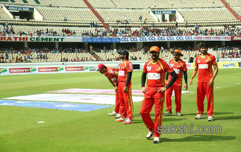 CCL6  winner Telugu warriors won by 211 runs14