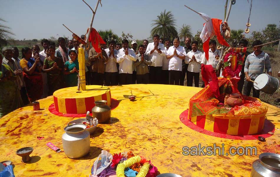 All Roads Lead to Medaram Jatara6