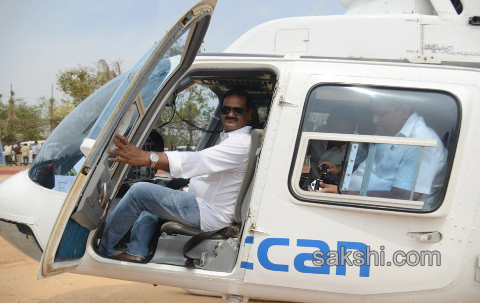 Helicopter joy ride launched in Hyderabad - Sakshi1