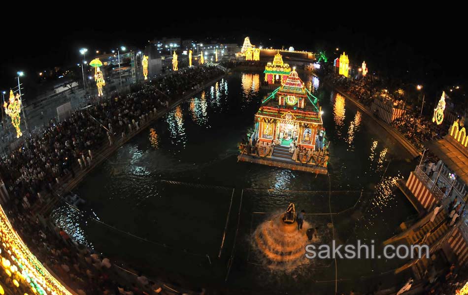 Srivari Teppotsavam2