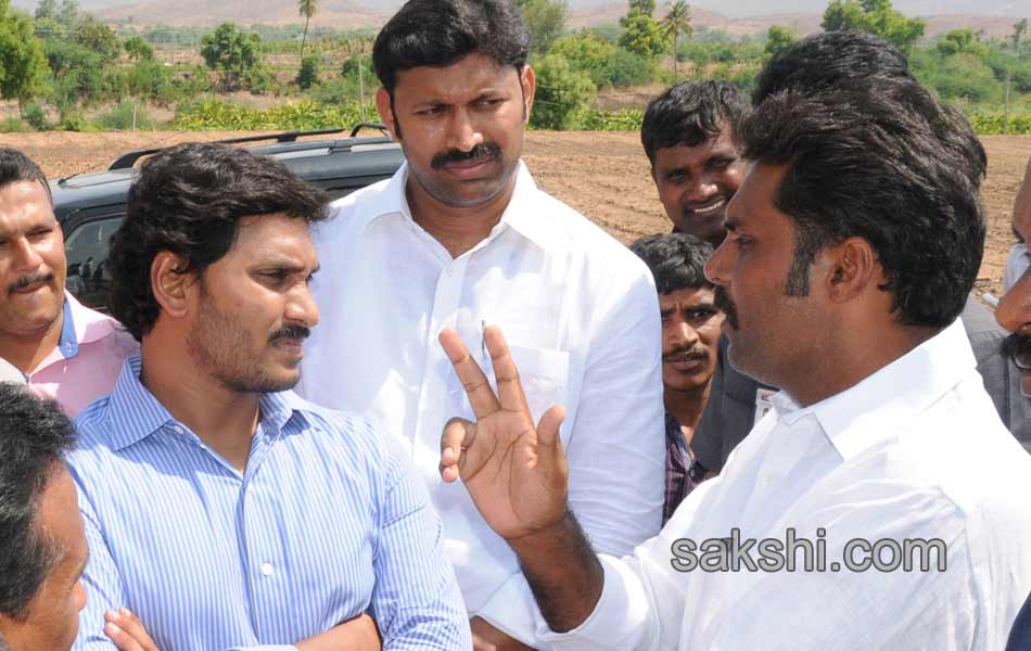 ys jaganmohan reddy tour in  pulivendula - Sakshi7