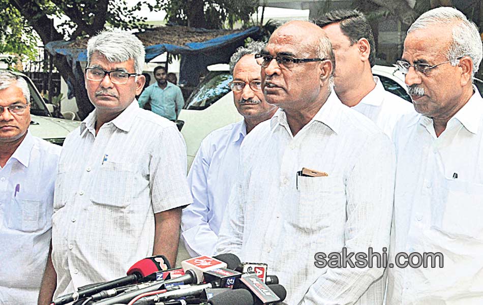 Veteran leader Chennamaneni Rajeswara Rao passes away9