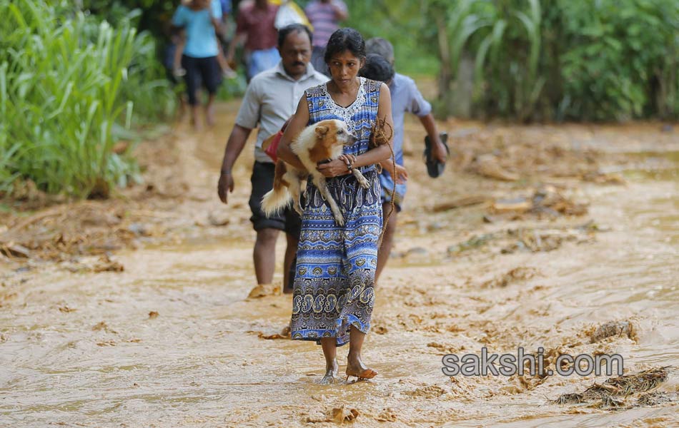 floods create havoc in srilanka - Sakshi12