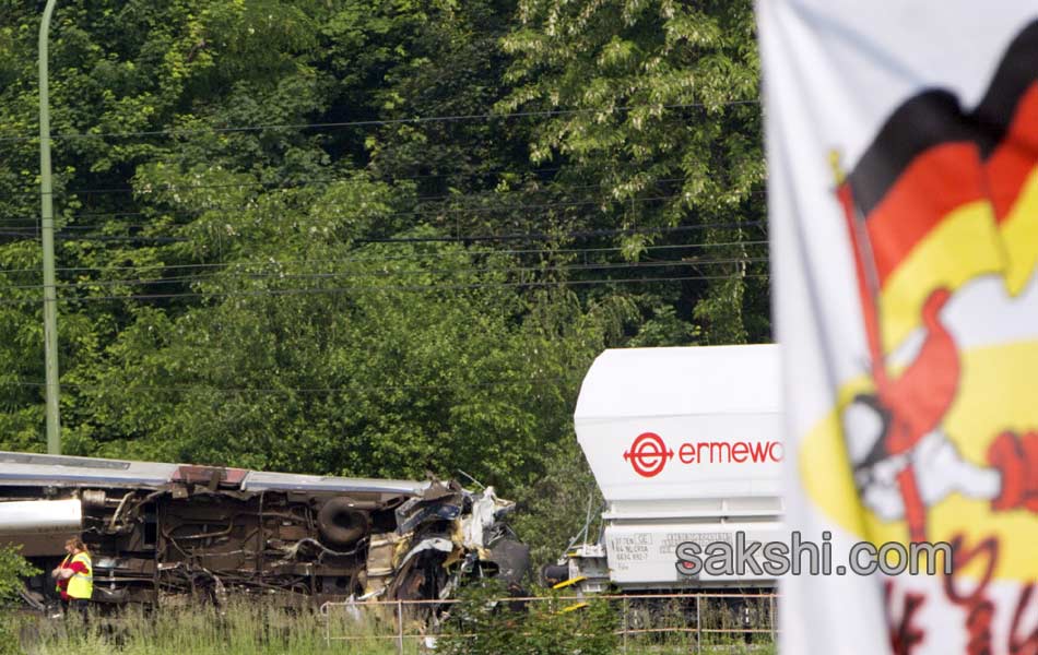 Belgium Train Collision3