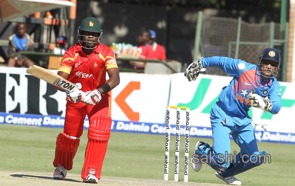 Zimbabwe stun India with two run win11