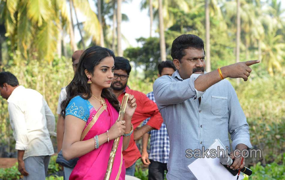 Chuttalabbayi Movie Working Stills7