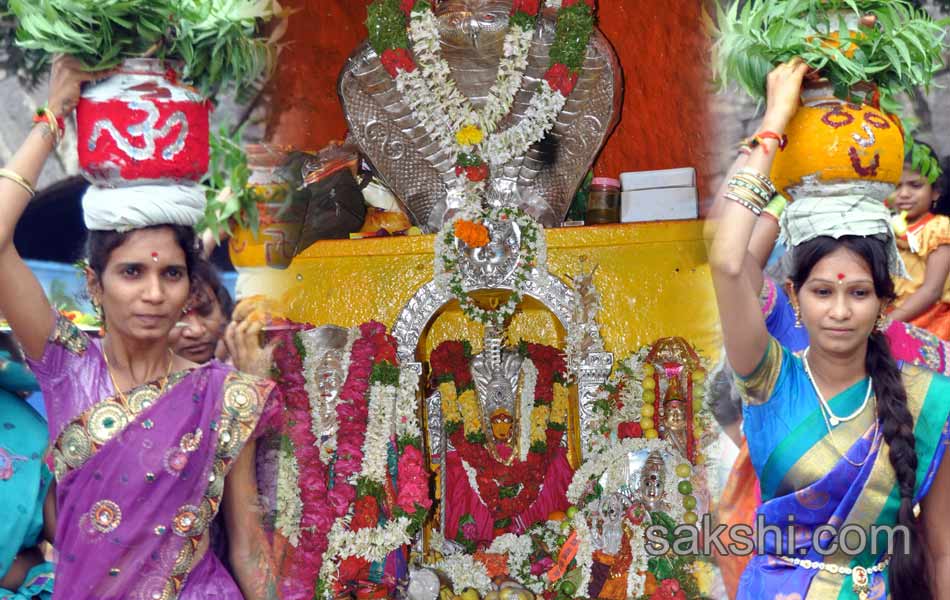 SriJagdambika Ammavari Bonalu celebrations in Golconda Fort36