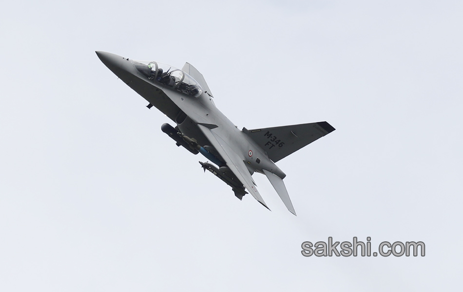 glimpses of flights in fornborough airshow2