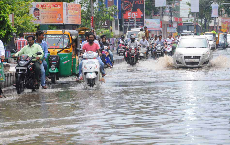 heavy rain in vijayawada - Sakshi2