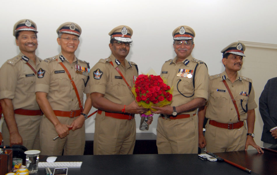 send off party for dgp - Sakshi3