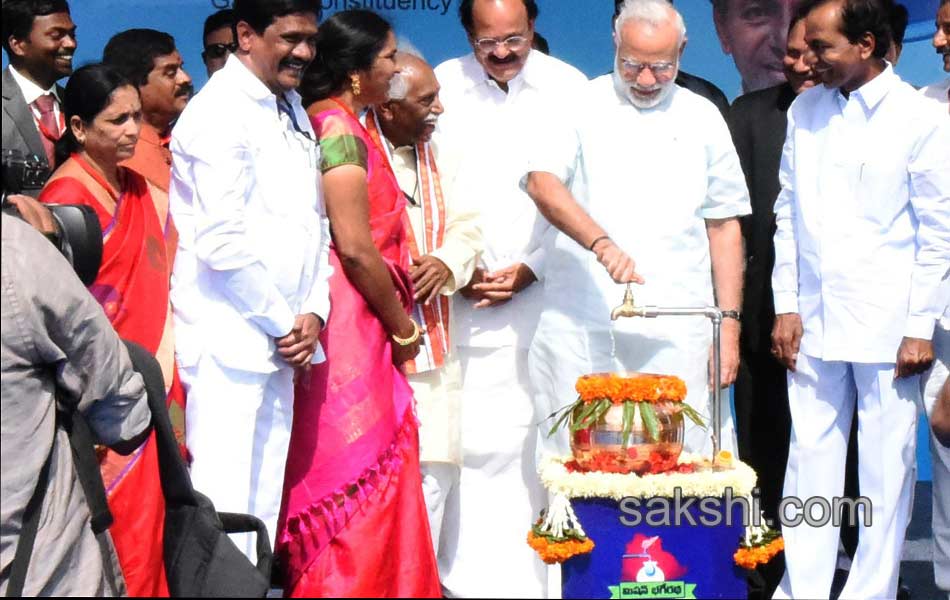 PM Modi lays foundation for NTPC power plant in Telangana - Sakshi20