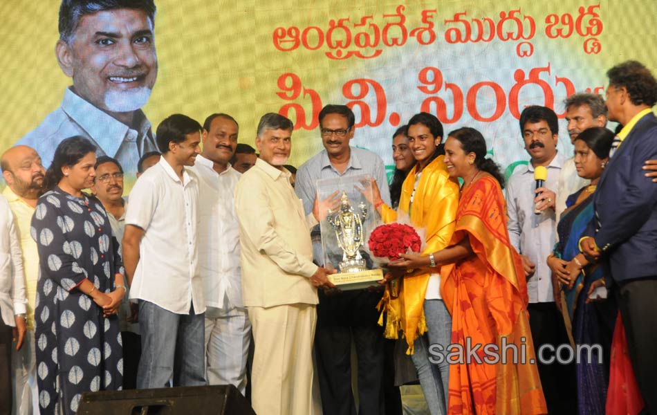 grand welcome to pv sindhu gopichand in ap1