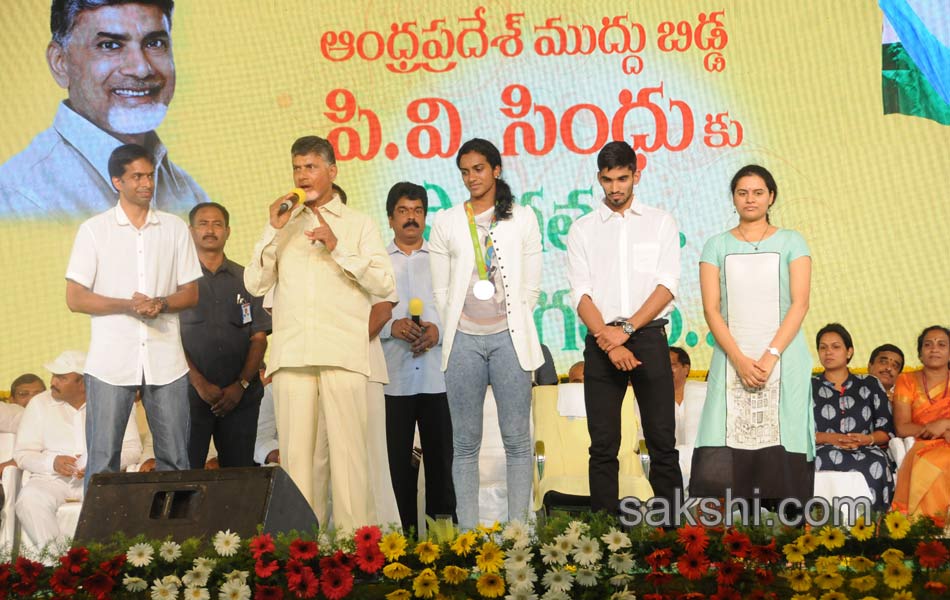 grand welcome to pv sindhu gopichand in ap2