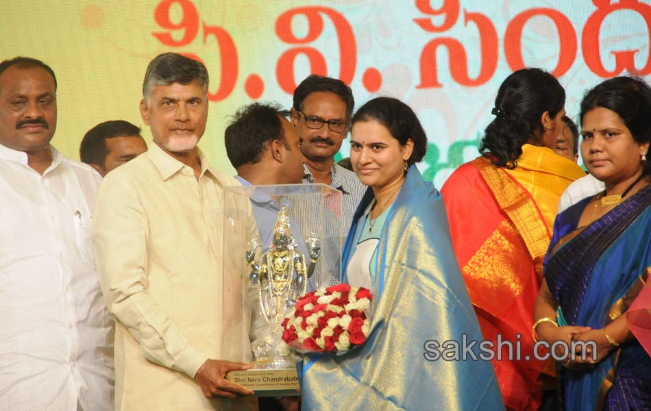 grand welcome to pv sindhu gopichand in ap13