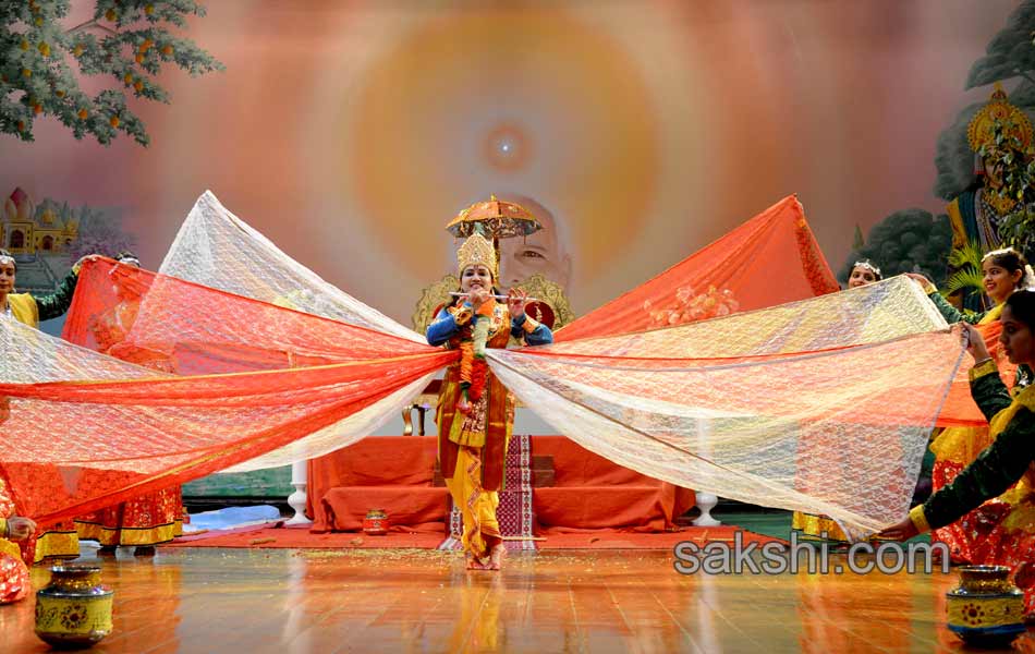 PV Sindhu attends Krishnastami Celebrations in Hyderabad16