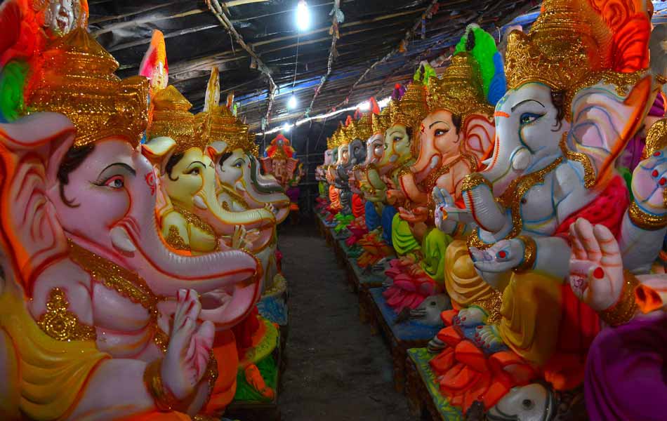 Ganapathi statues ready for Vinayaka chavithi - Sakshi3