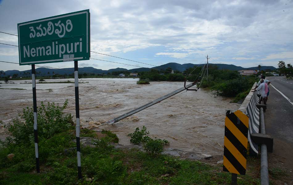 Heavy rains in guntur district13